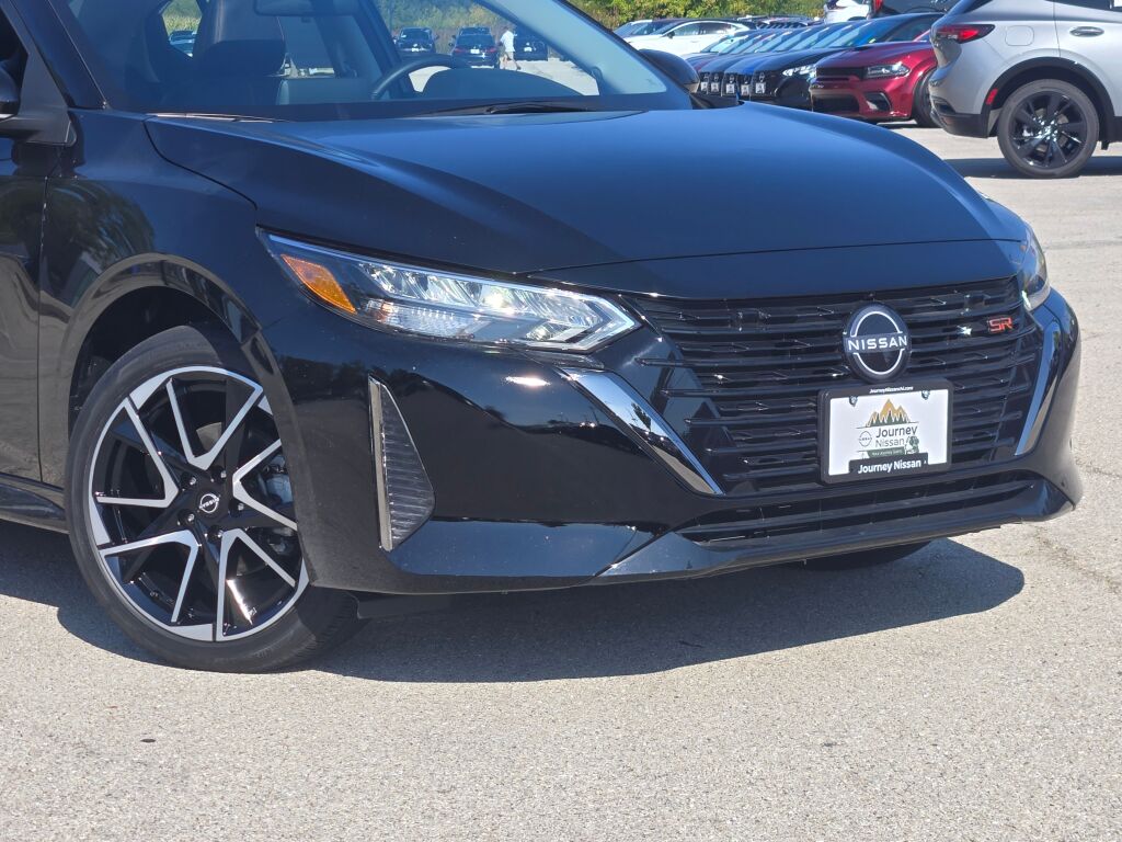 2024 Nissan Sentra SR photo 2