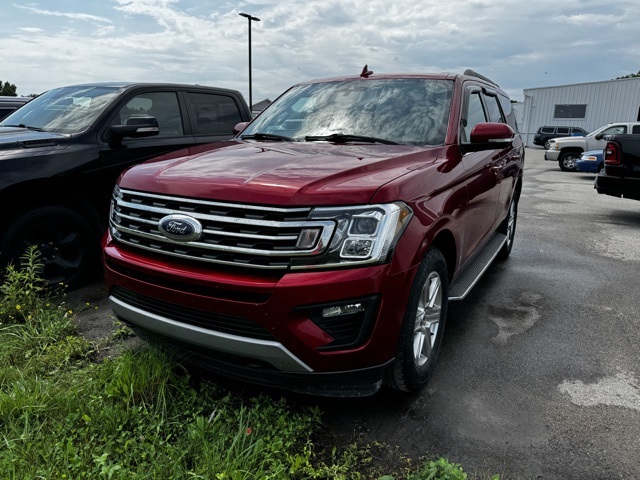2020 Ford Expedition XLT photo 2