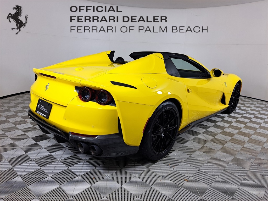 2021 Ferrari 812 GTS Base photo 3