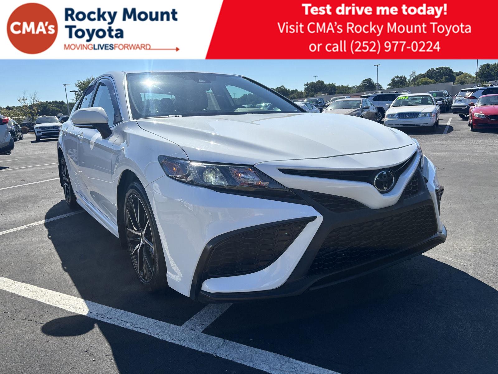 2022 Toyota Camry SE