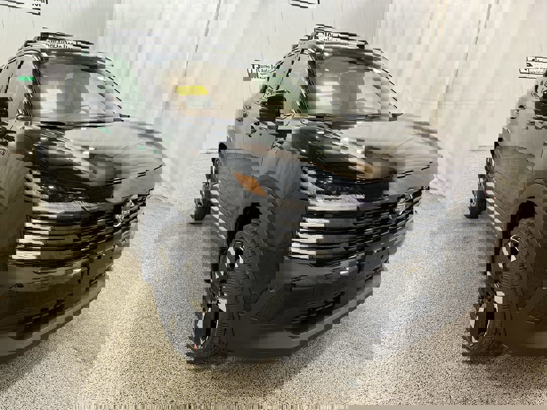 2026 Nissan KICKS SR AWD's photo