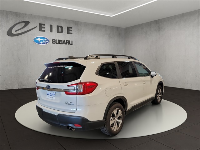 2024 Subaru Ascent Premium photo 3