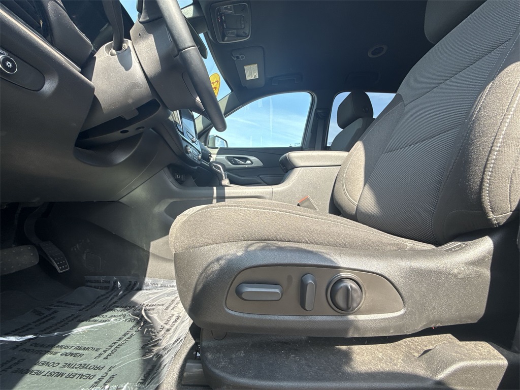 2023 Chevrolet Traverse photo 13