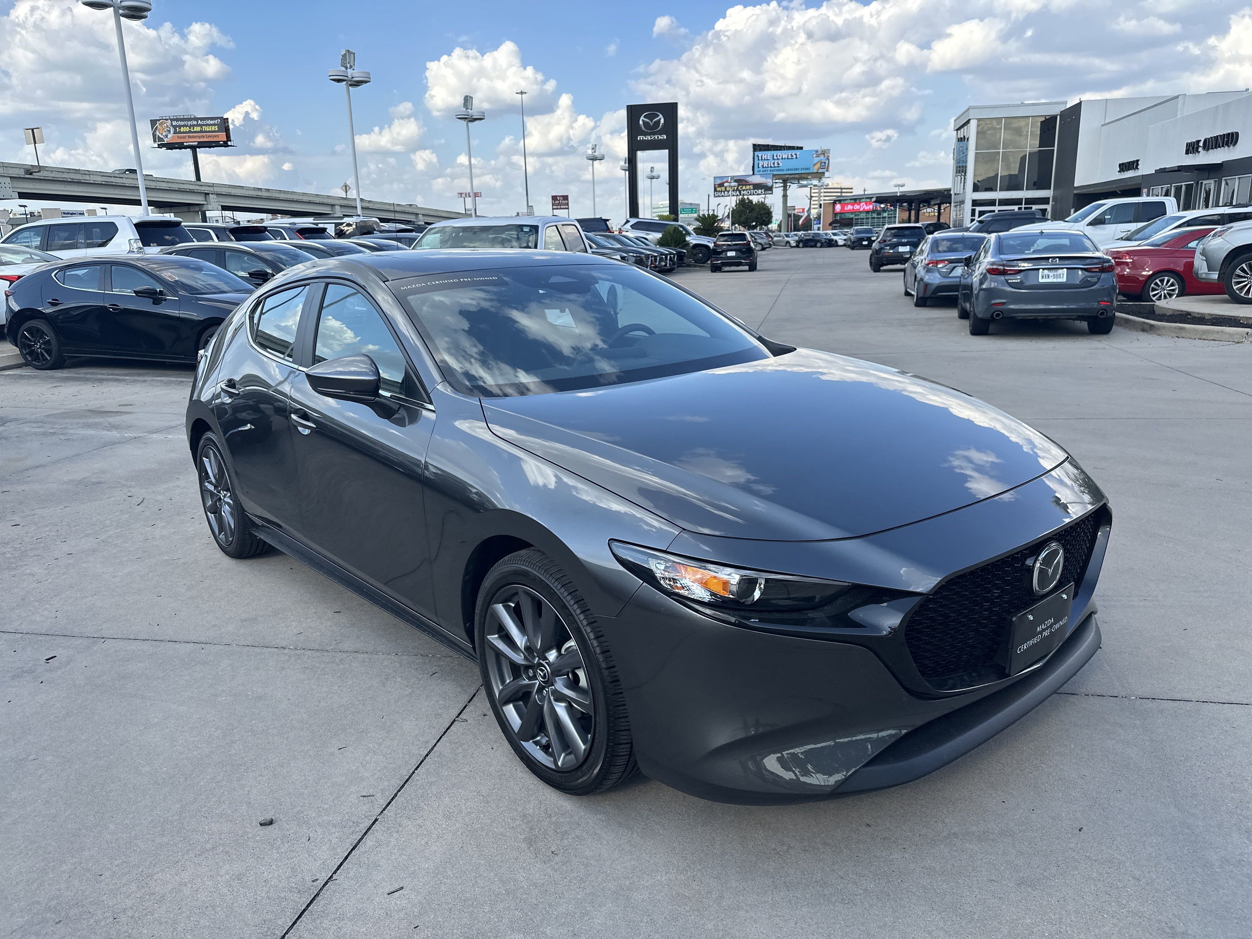 2025 Mazda Mazda3 Preferred's photo