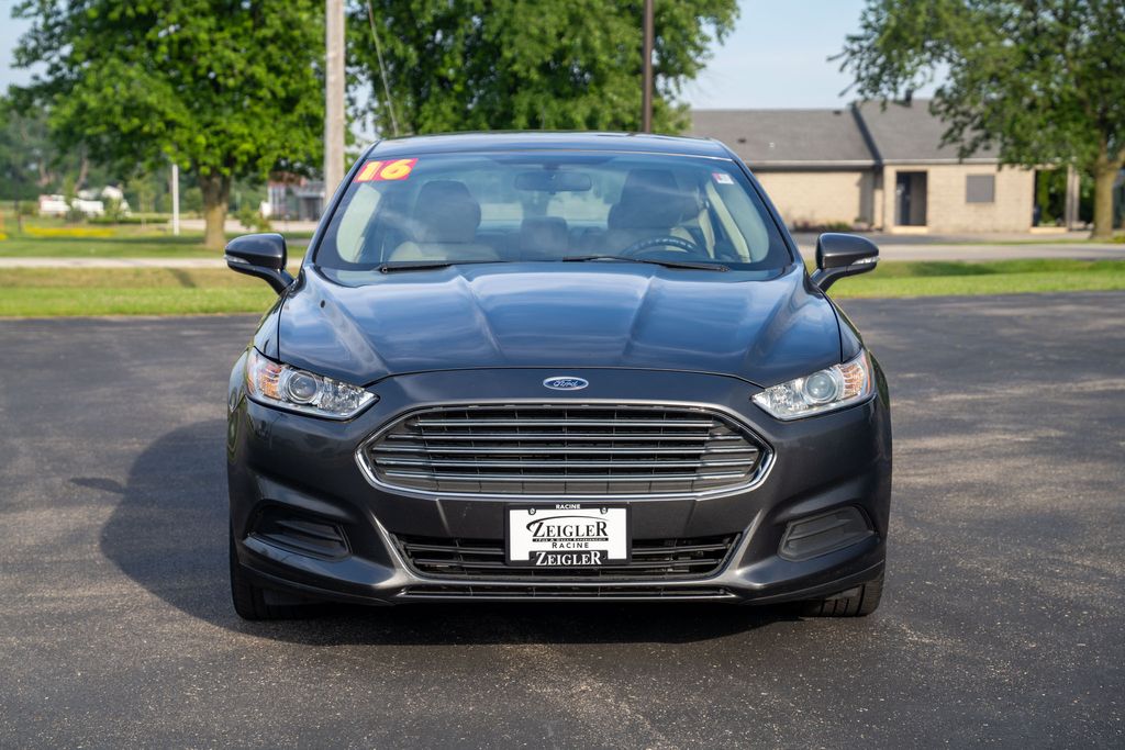 Used 2016 Ford Fusion Hybrid SE with VIN 3FA6P0LU1GR398789 for sale in Mount Pleasant, WI