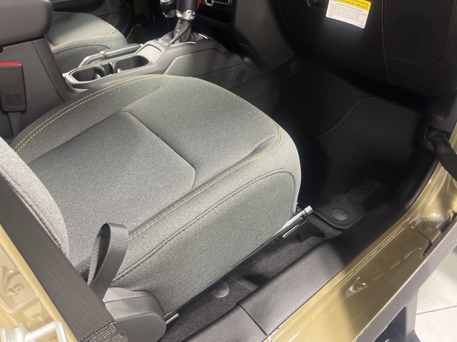 2025 Jeep Gladiator Sport S photo 21