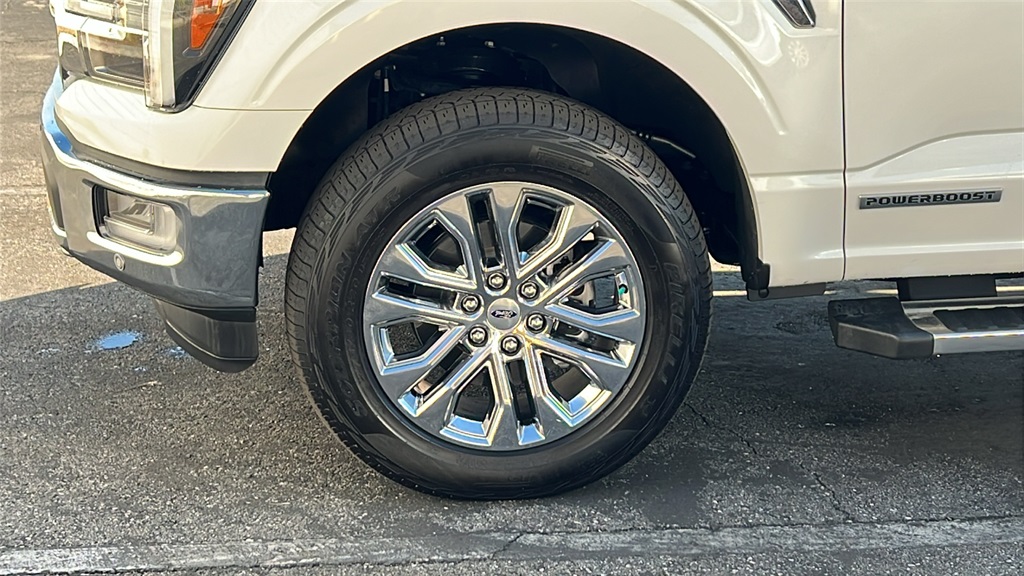 2024 Ford F-150 Lariat photo 2