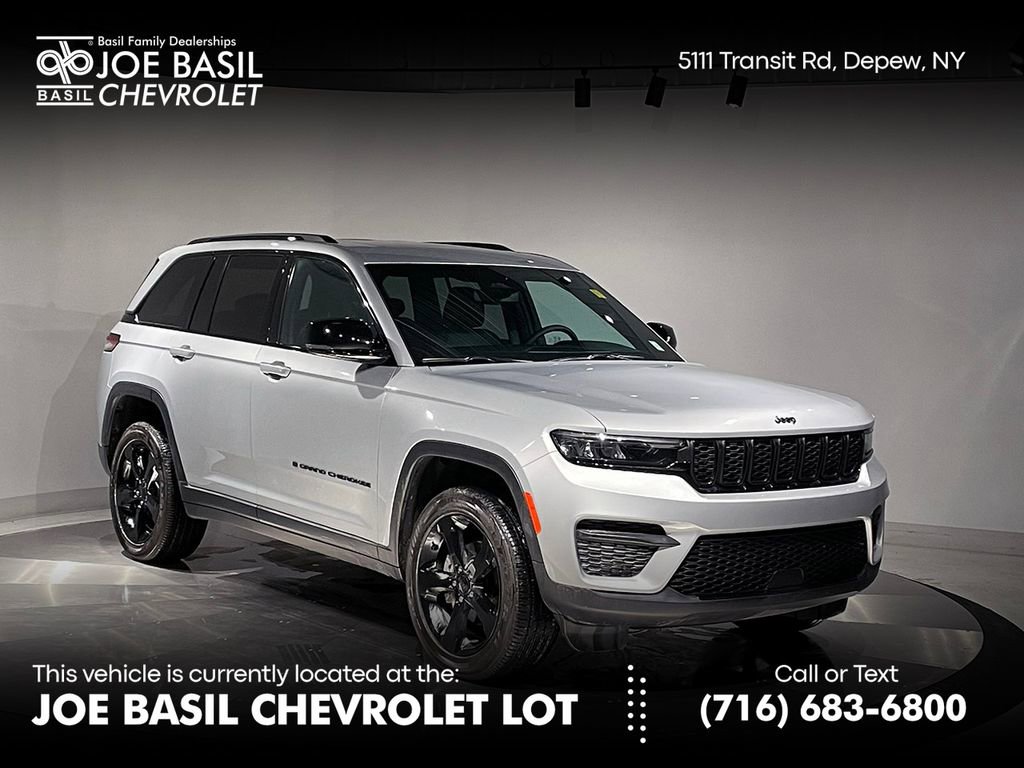 2024 Jeep Grand Cherokee Altitude's photo