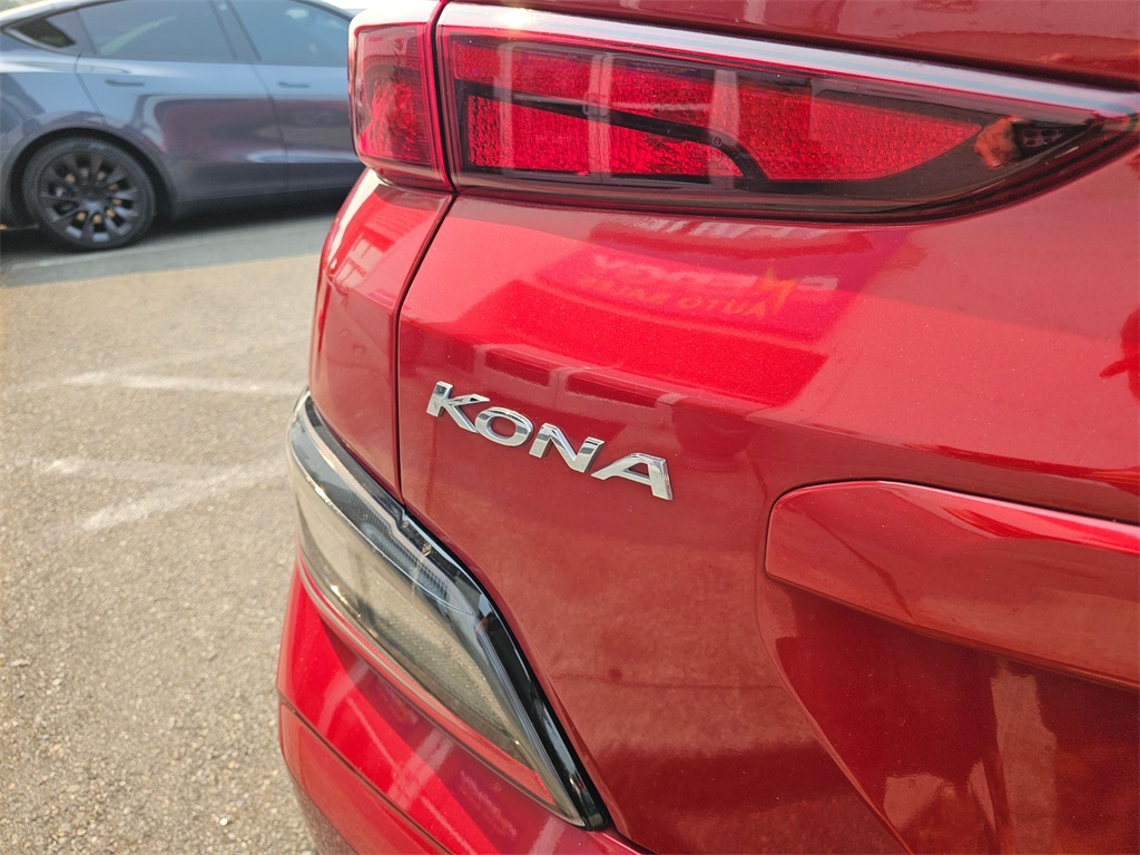 2022 Hyundai Kona Electric SEL photo 15
