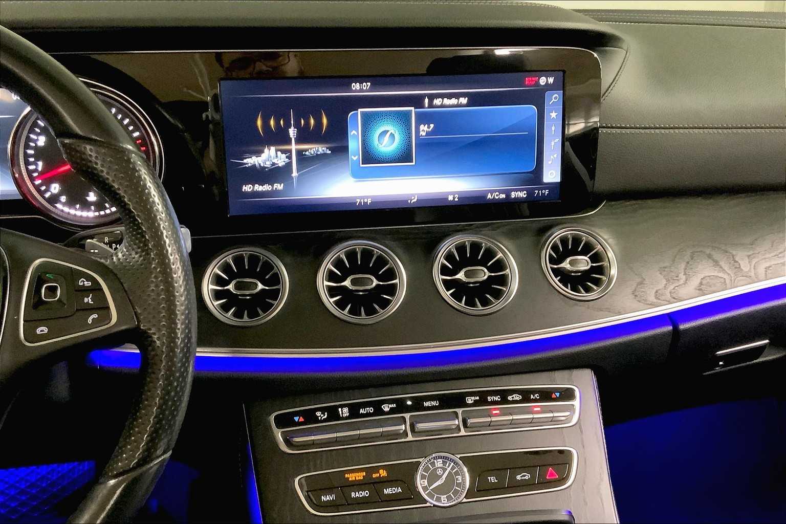 2018 Mercedes Benz E 400 photo 6