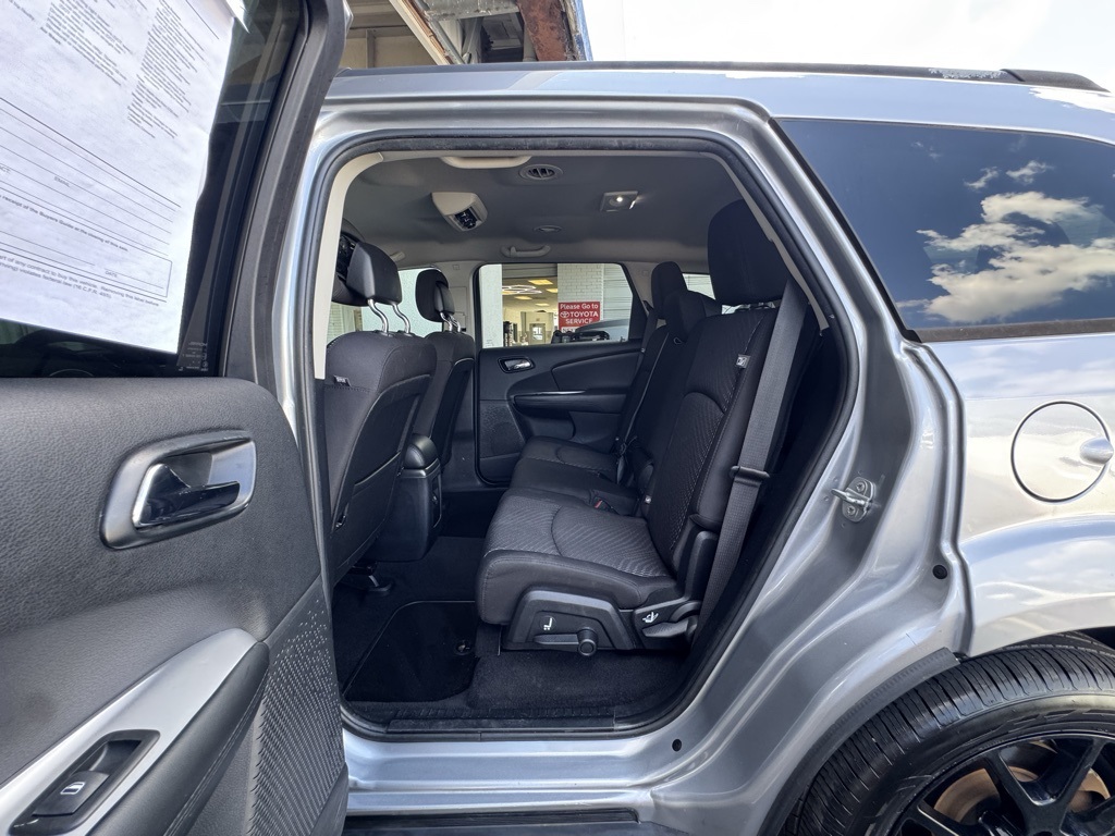 2015 Dodge Journey SXT photo 9