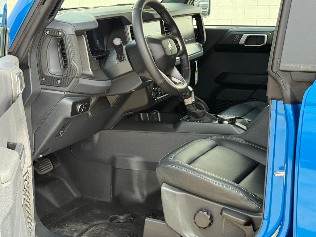 2025 Ford Bronco Badlands photo 4