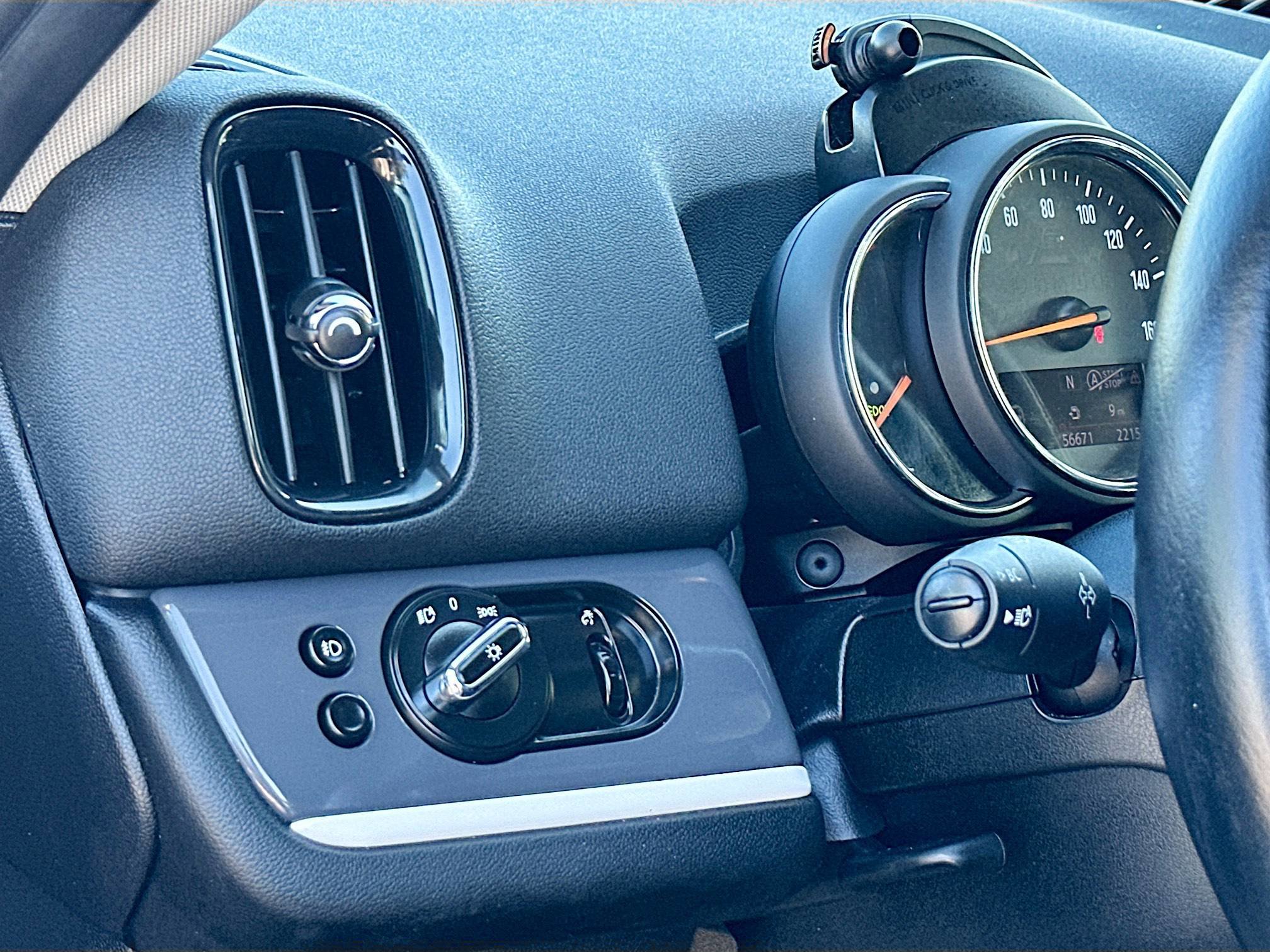 2019 Mini Countryman S ALL4 photo 10