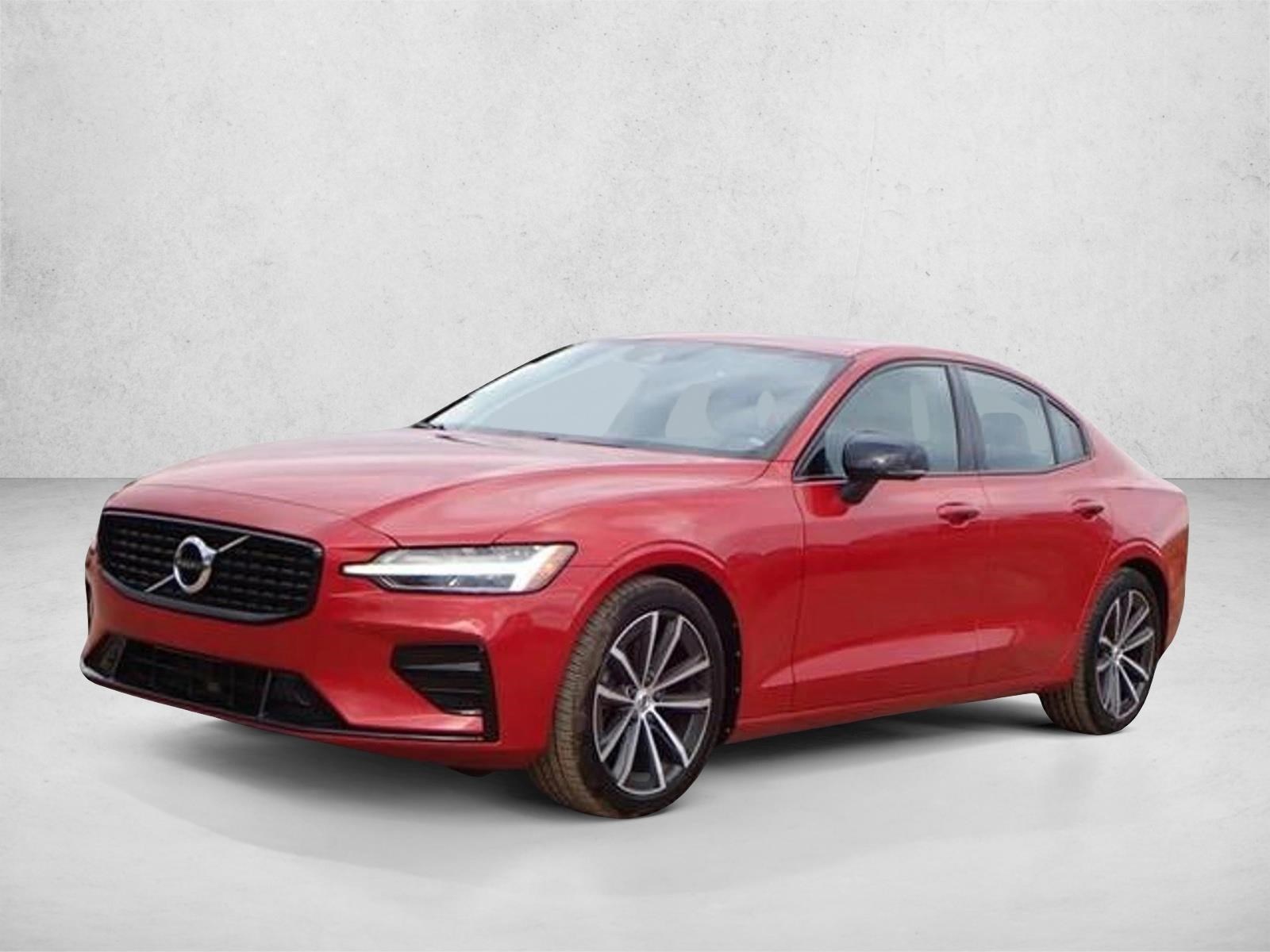 2022 Volvo S60 Momentum