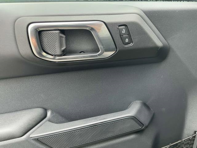 2025 Ford Bronco Outer Banks photo 11