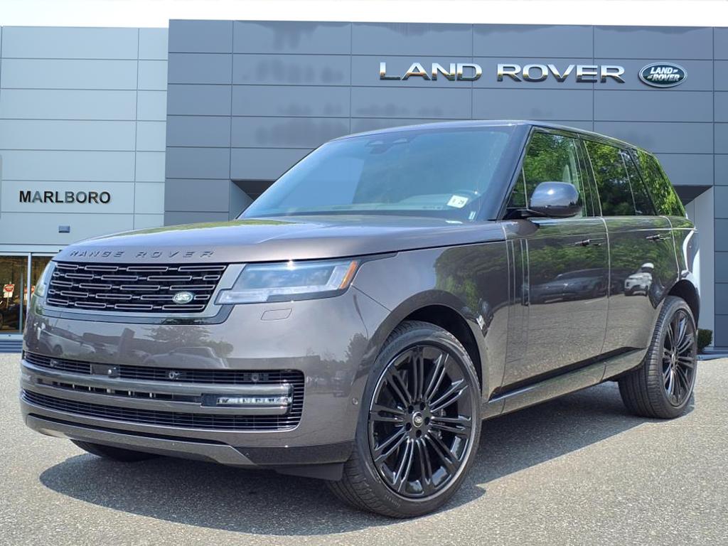 Pre-Owned 2024 Range Rover SE AWD