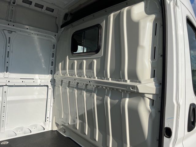2025 Ram ProMaster 2500 photo 6