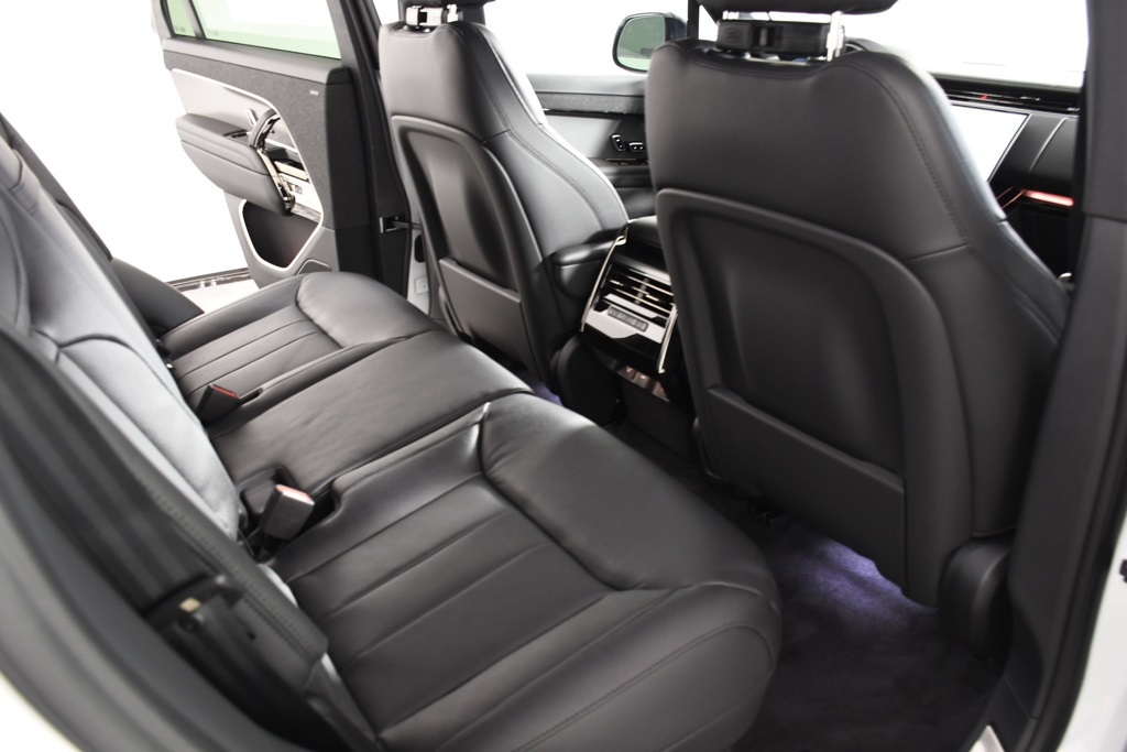 2025 Land Rover Range Rover Sport P360 S photo 21
