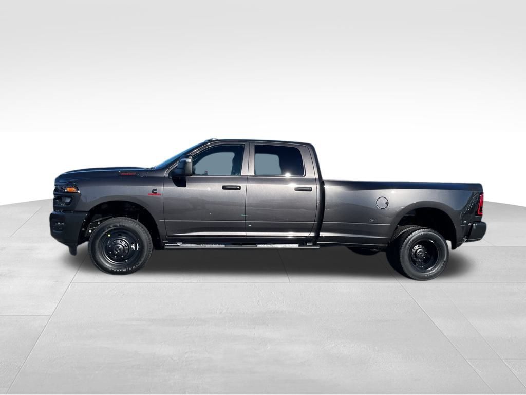 2026 Ram 3500 Tradesman photo 2