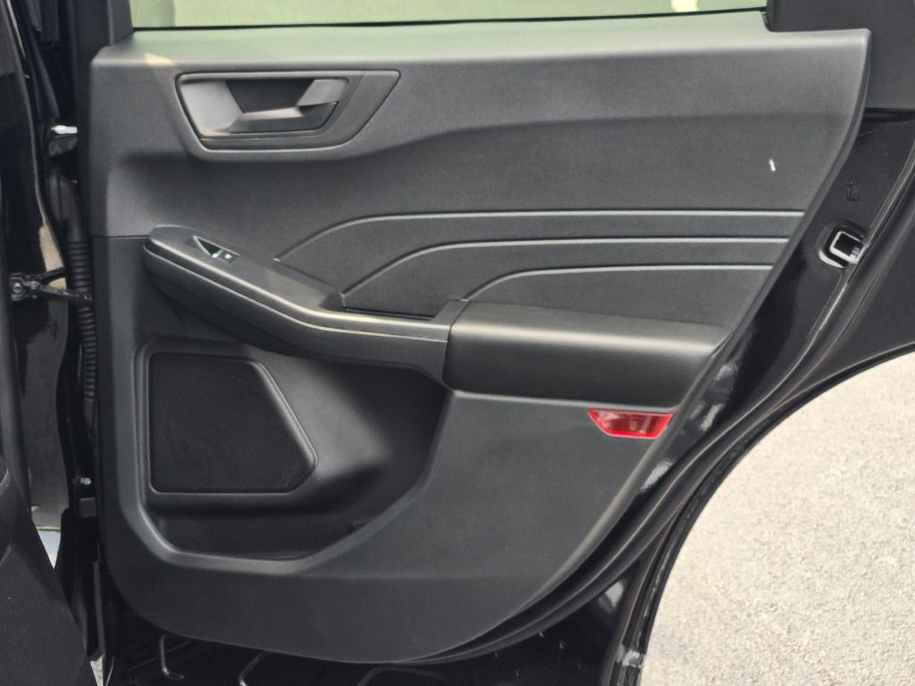 2025 Ford Escape Active photo 5