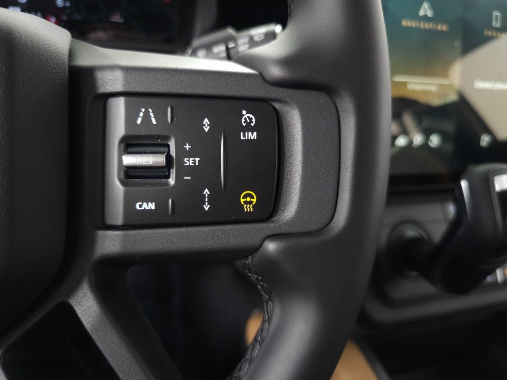 2026 LAND ROVER DEFENDER - Image 18