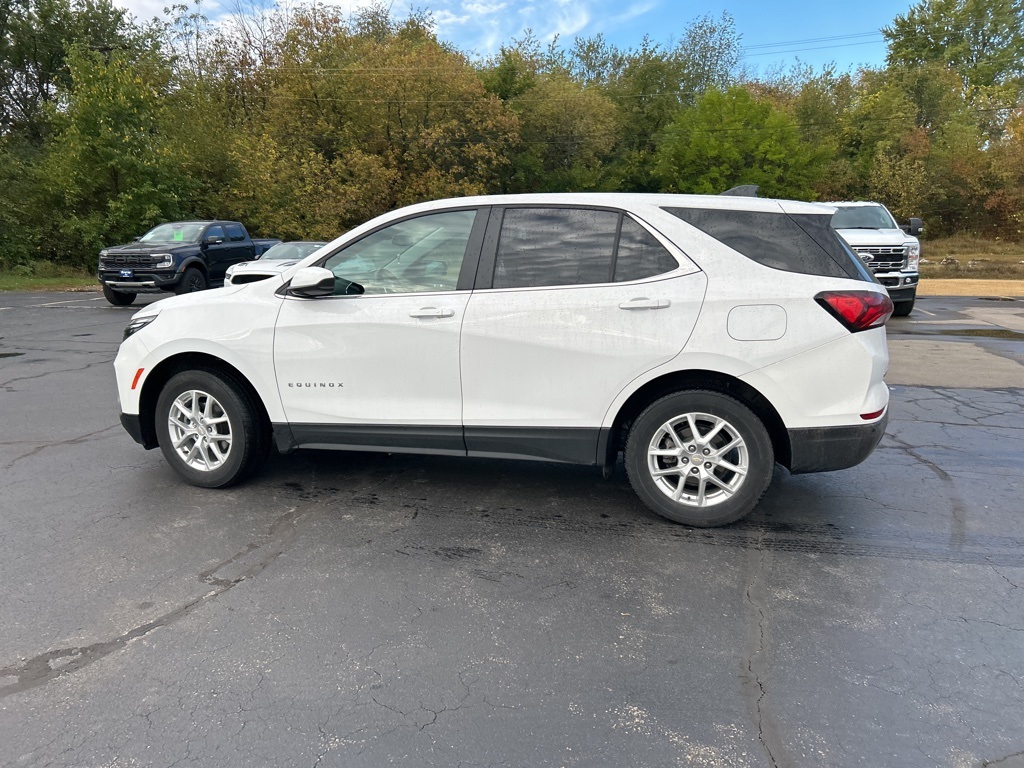 2022 Chevrolet Equinox LT photo 4