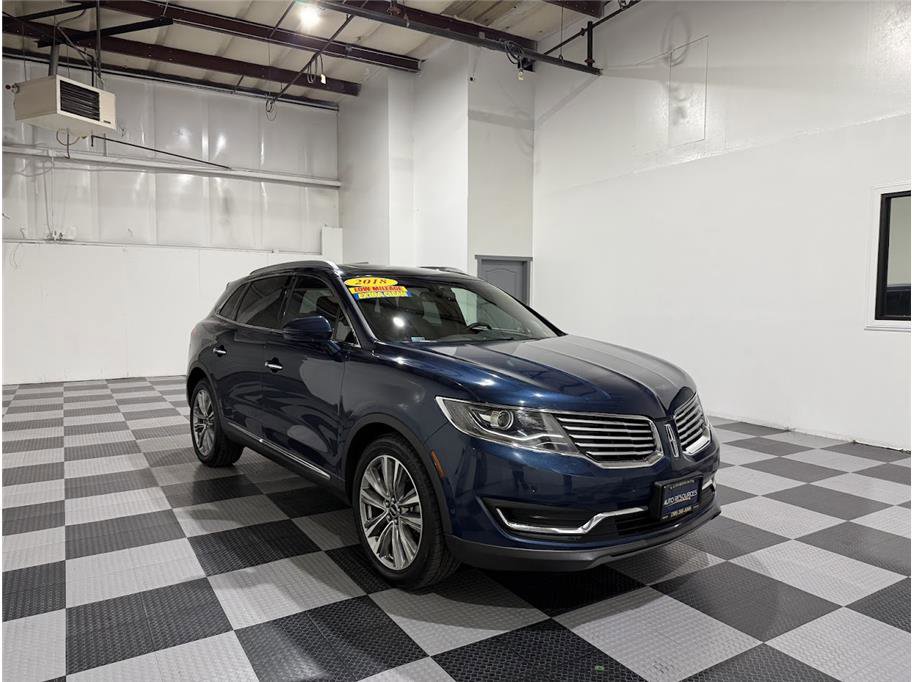 2017 Lincoln MKX Reserve photo 2