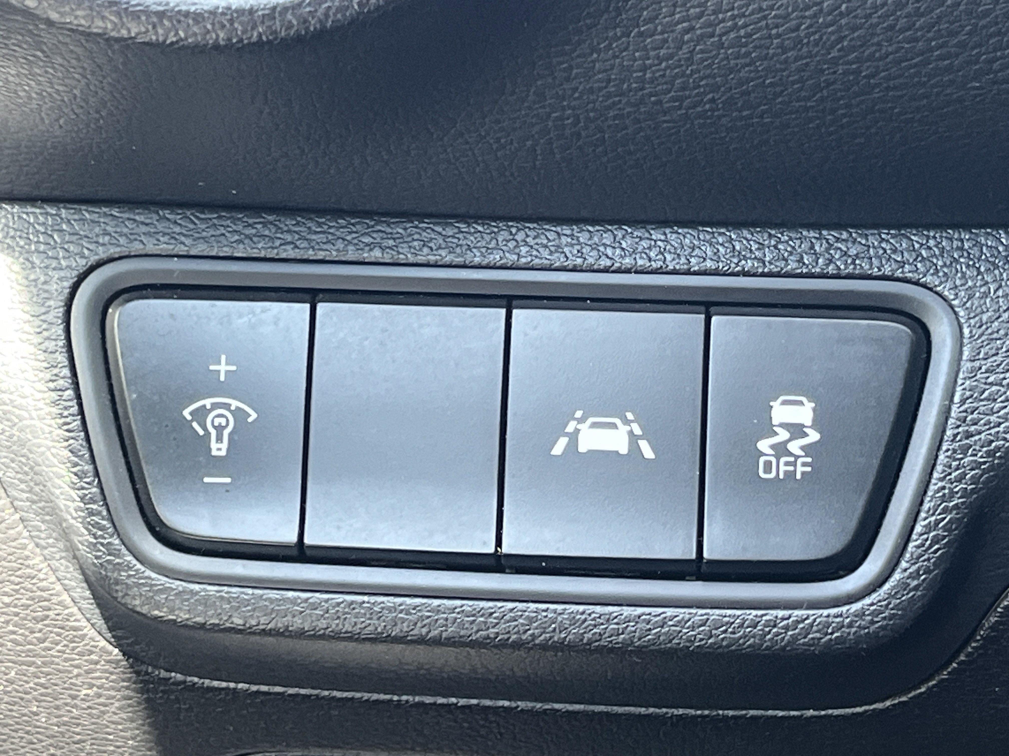 2021 Kia Forte LXS photo 3