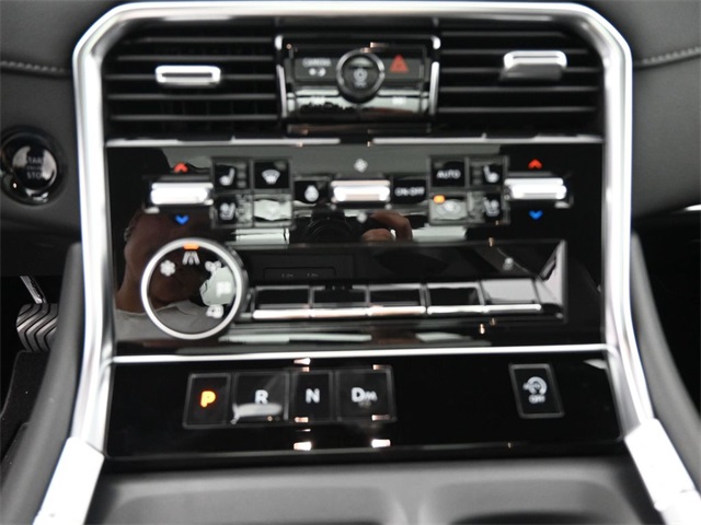 2025 Nissan Armada Platinum photo 3