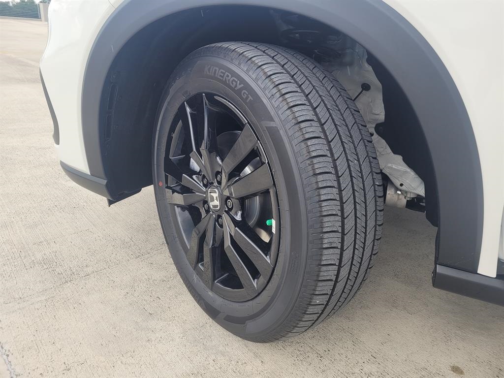 2026 Honda HR-V Sport photo 6