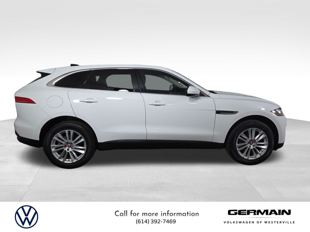 2020 Jaguar F-PACE Prestige photo 3