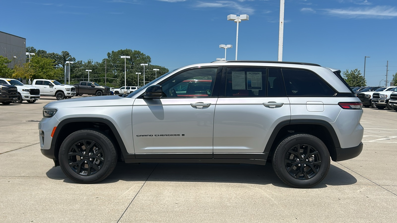 2024 Jeep Grand Cherokee Altitude X photo 6