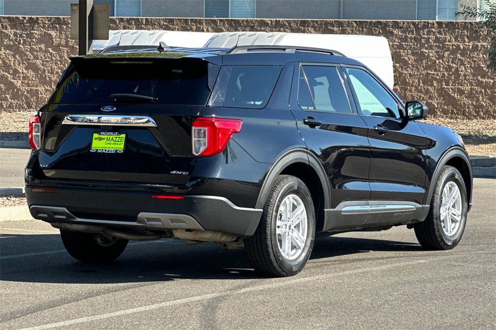 2022 Ford Explorer XLT photo 9