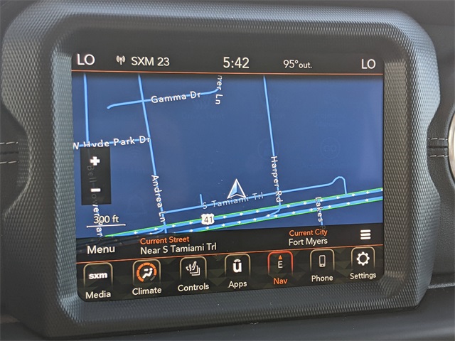 2022 Jeep Wrangler Unlimited Sahara 4xe photo 4