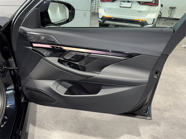 2026 Bmw 550e xDrive photo 8