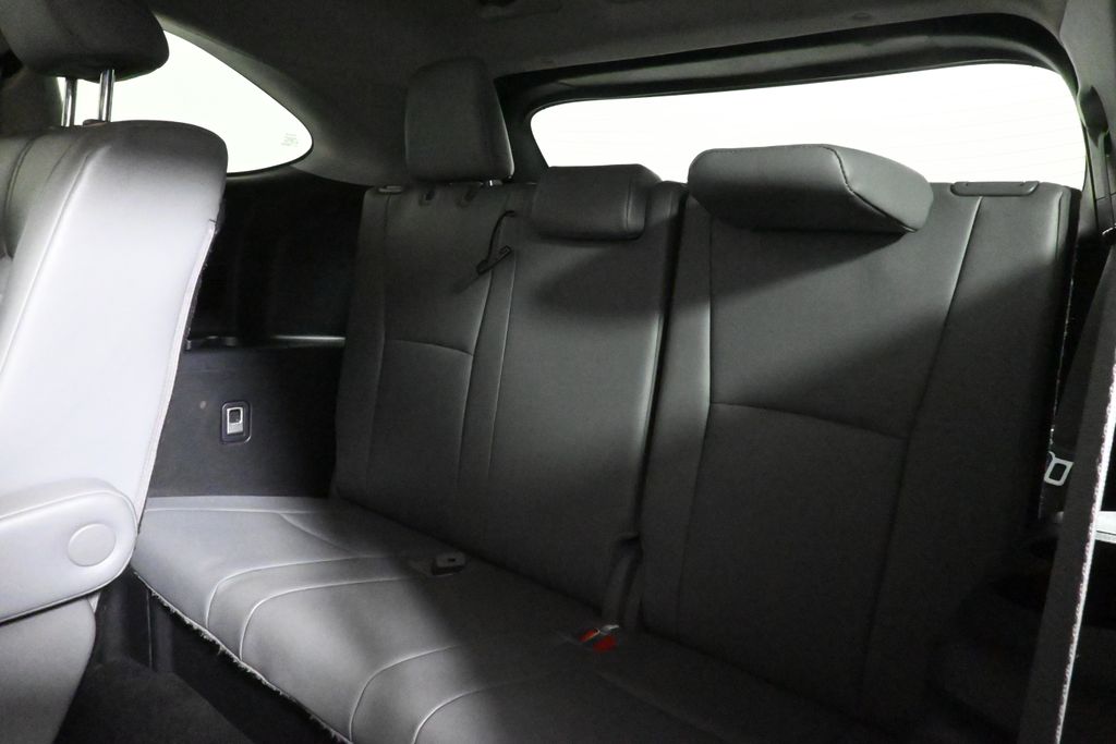 2024 Toyota Highlander XLE photo 32