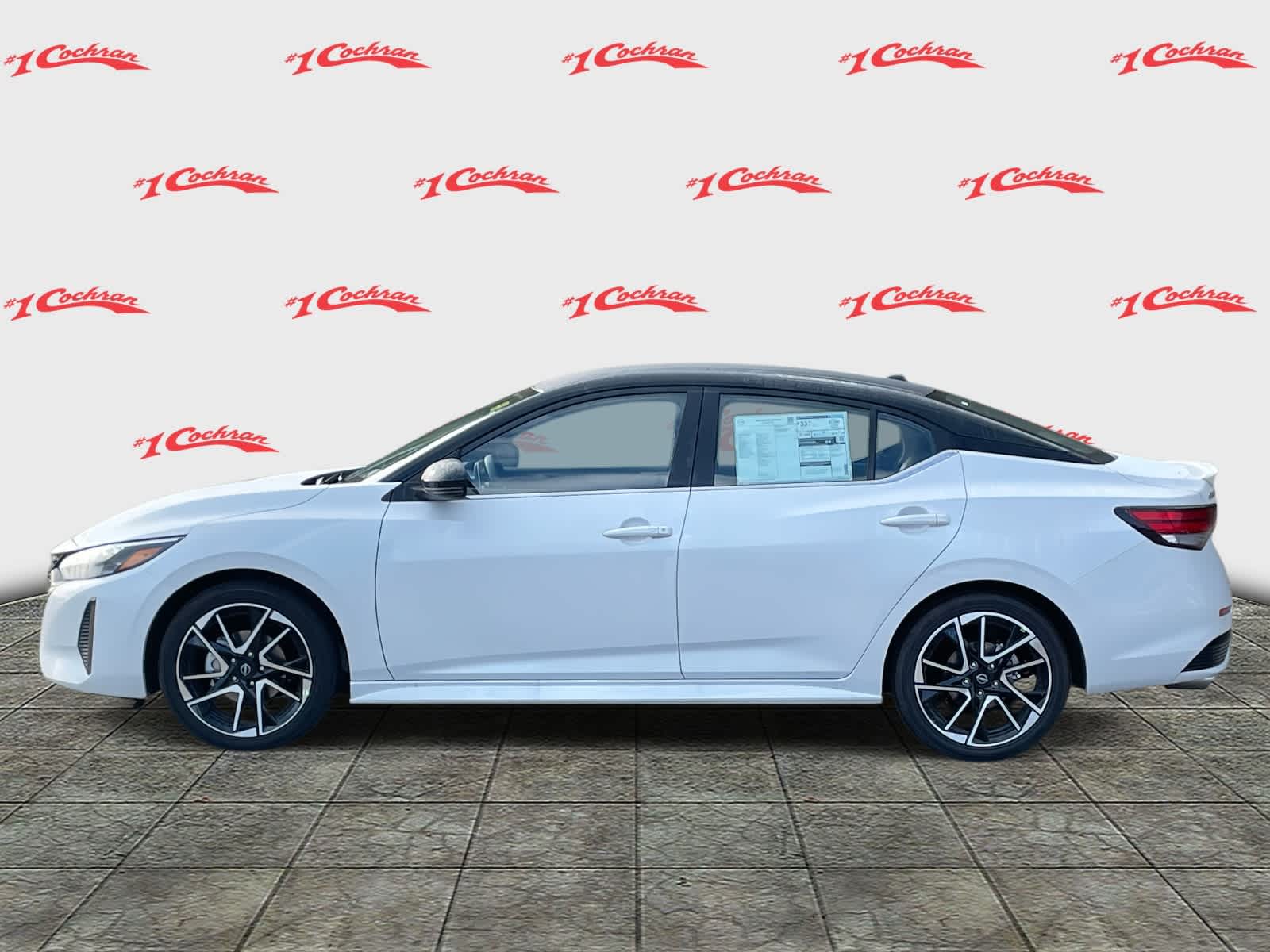 2025 Nissan Sentra SR photo 5