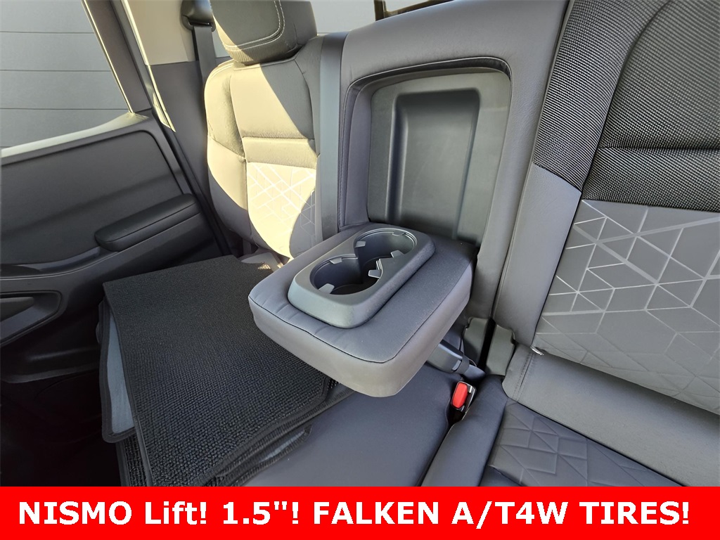 2025 Nissan Frontier SV photo 11