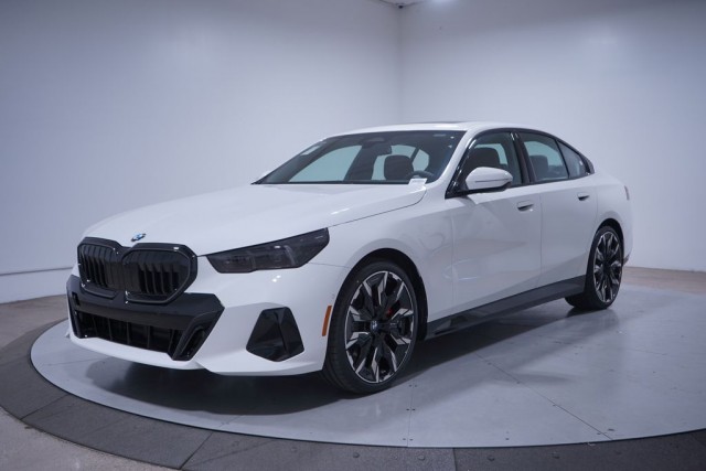New 2026 BMW 5 Series 550e 4dr Car in Ontario # | BMW of Ontario