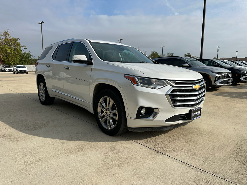 2020 Chevrolet Traverse High Country photo 2