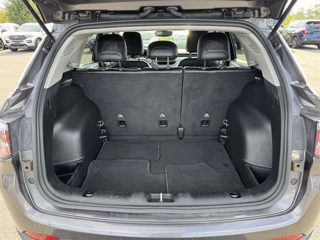 2022 Jeep Compass Latitude photo 30