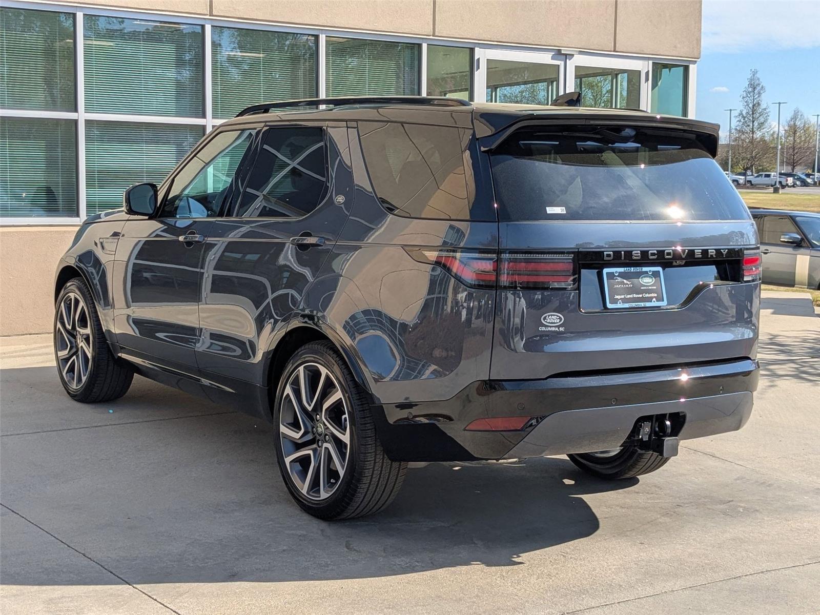 2025 Land Rover Discovery SE photo 5