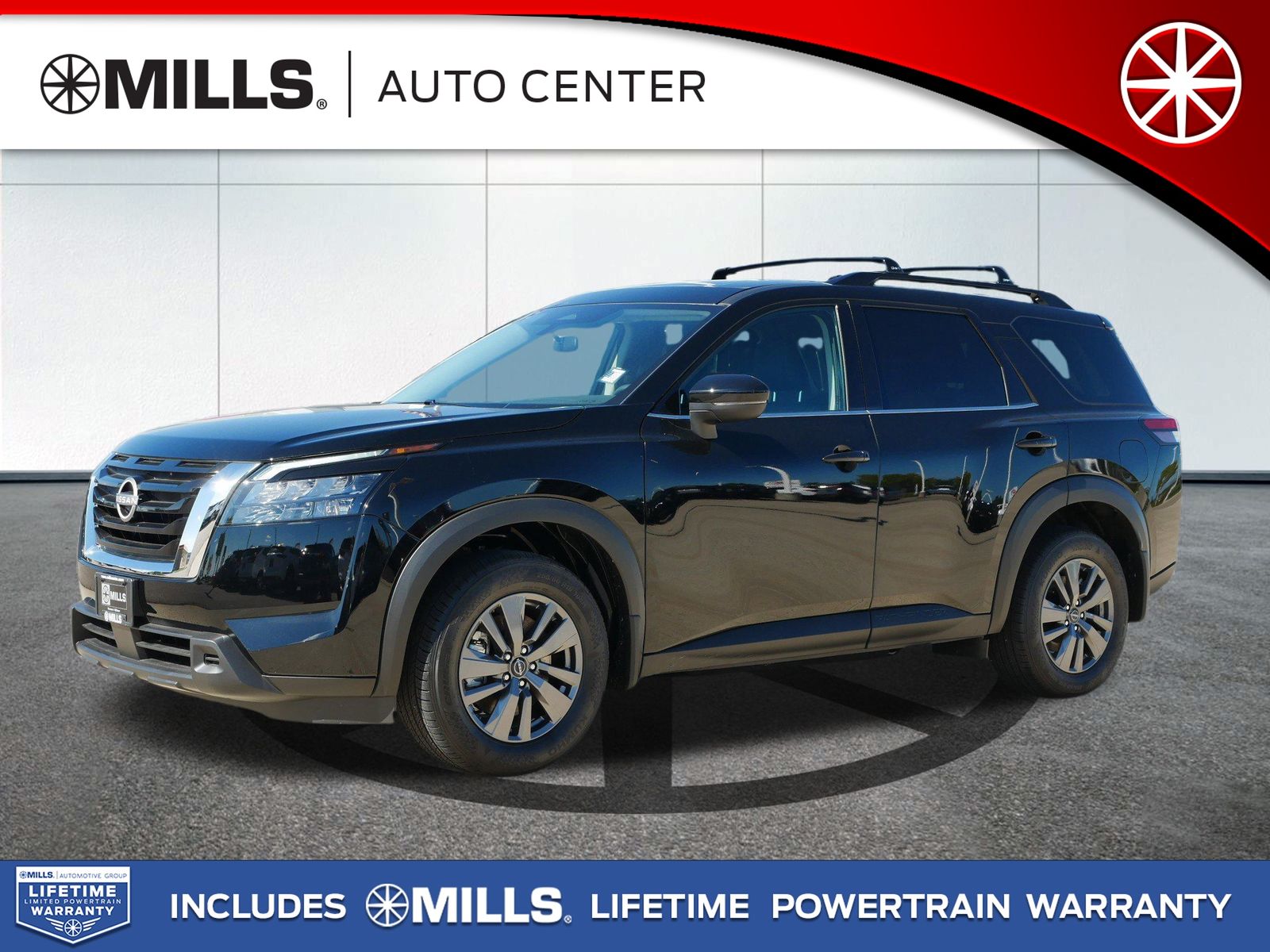 2025 Nissan Pathfinder SV's photo