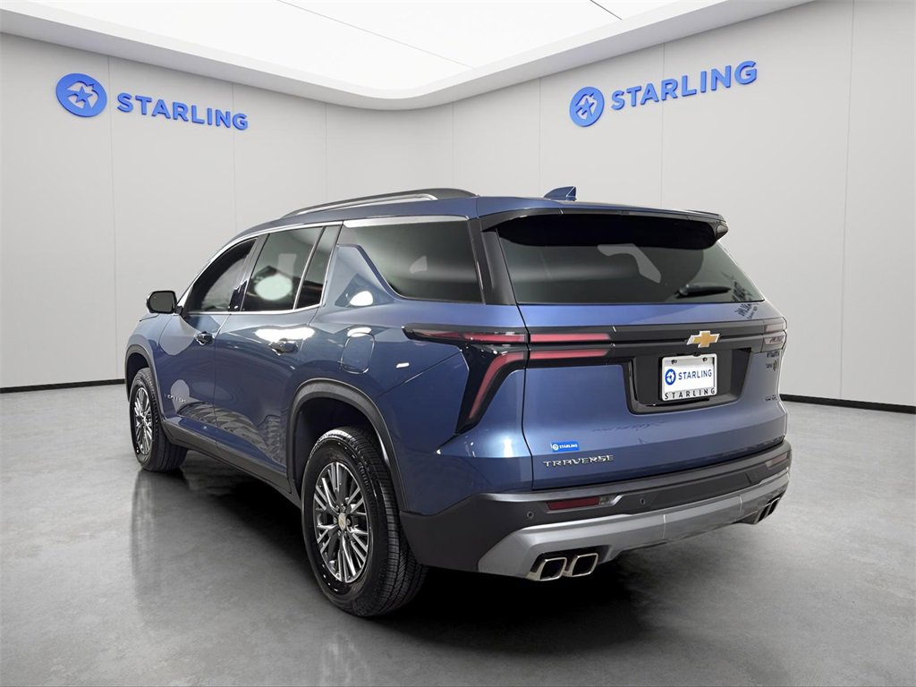 2025 Chevrolet Traverse photo 6