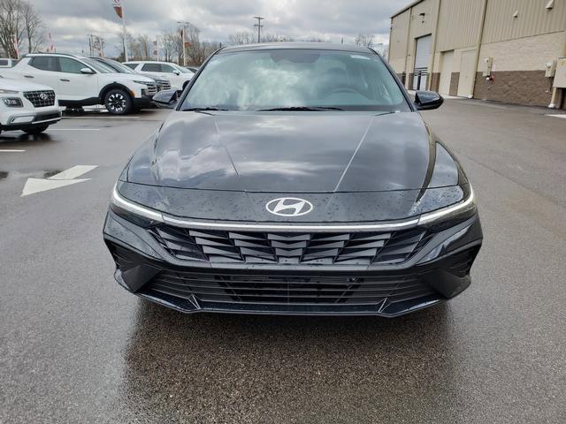 2025 Hyundai Elantra Hybrid SEL Sport photo 2