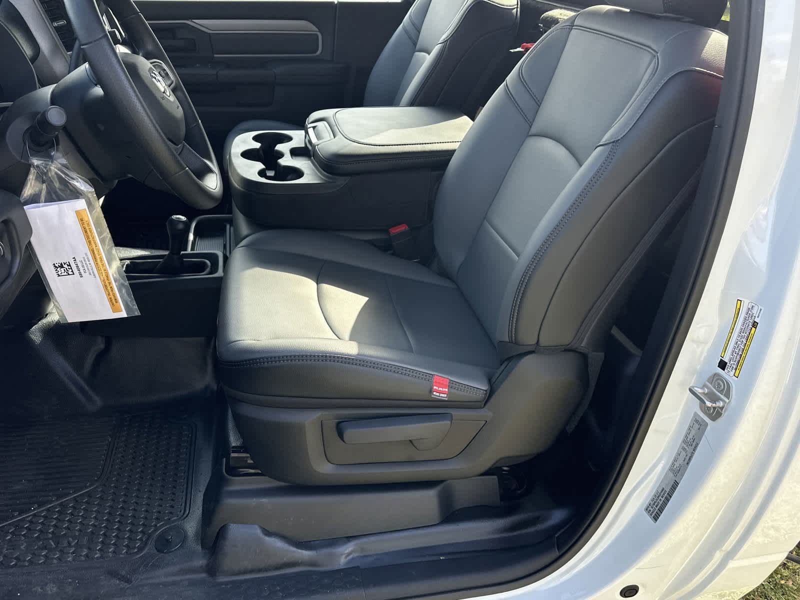 2024 Ram 4500 SLT photo 9