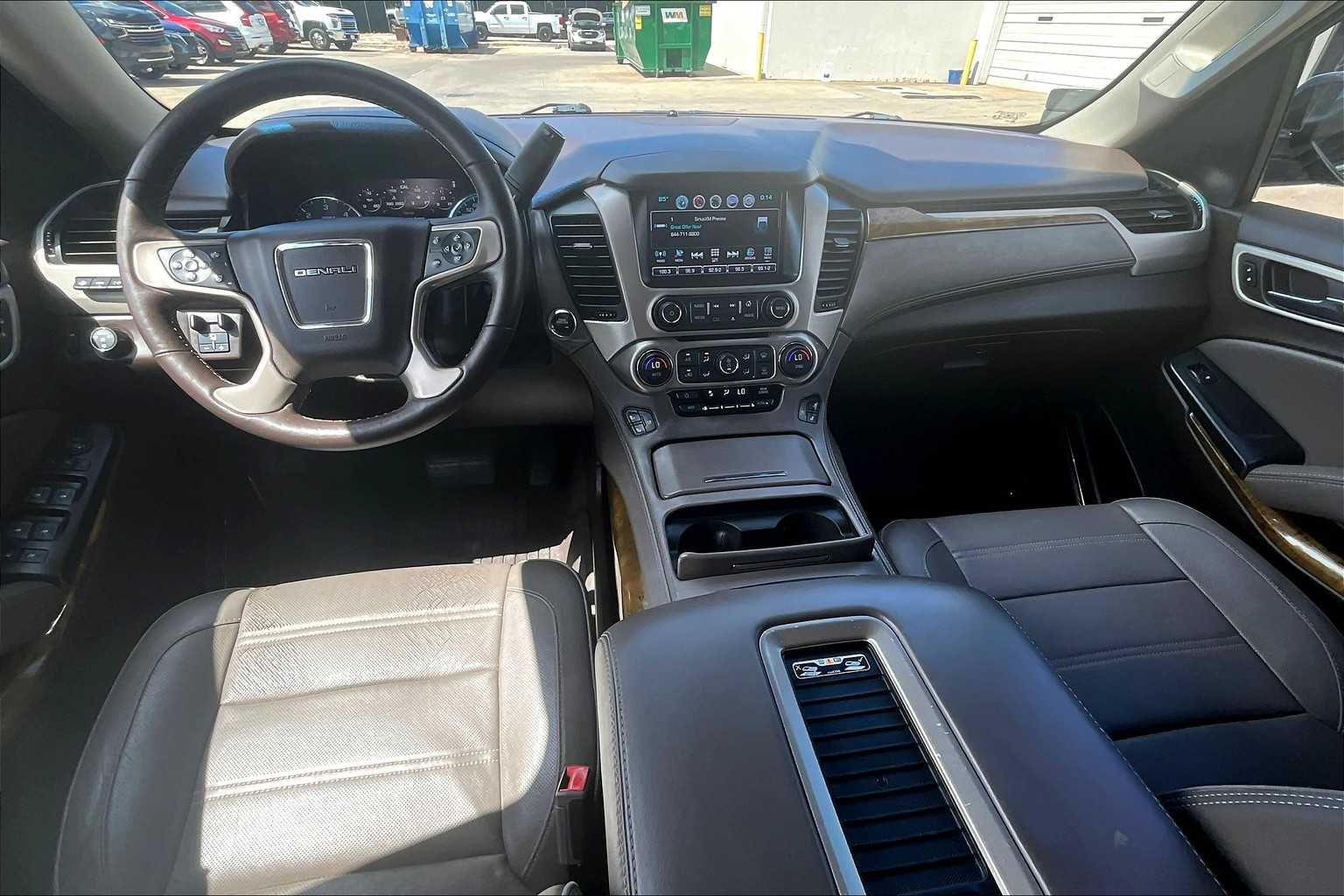 2017 Gmc Yukon Denali photo 15