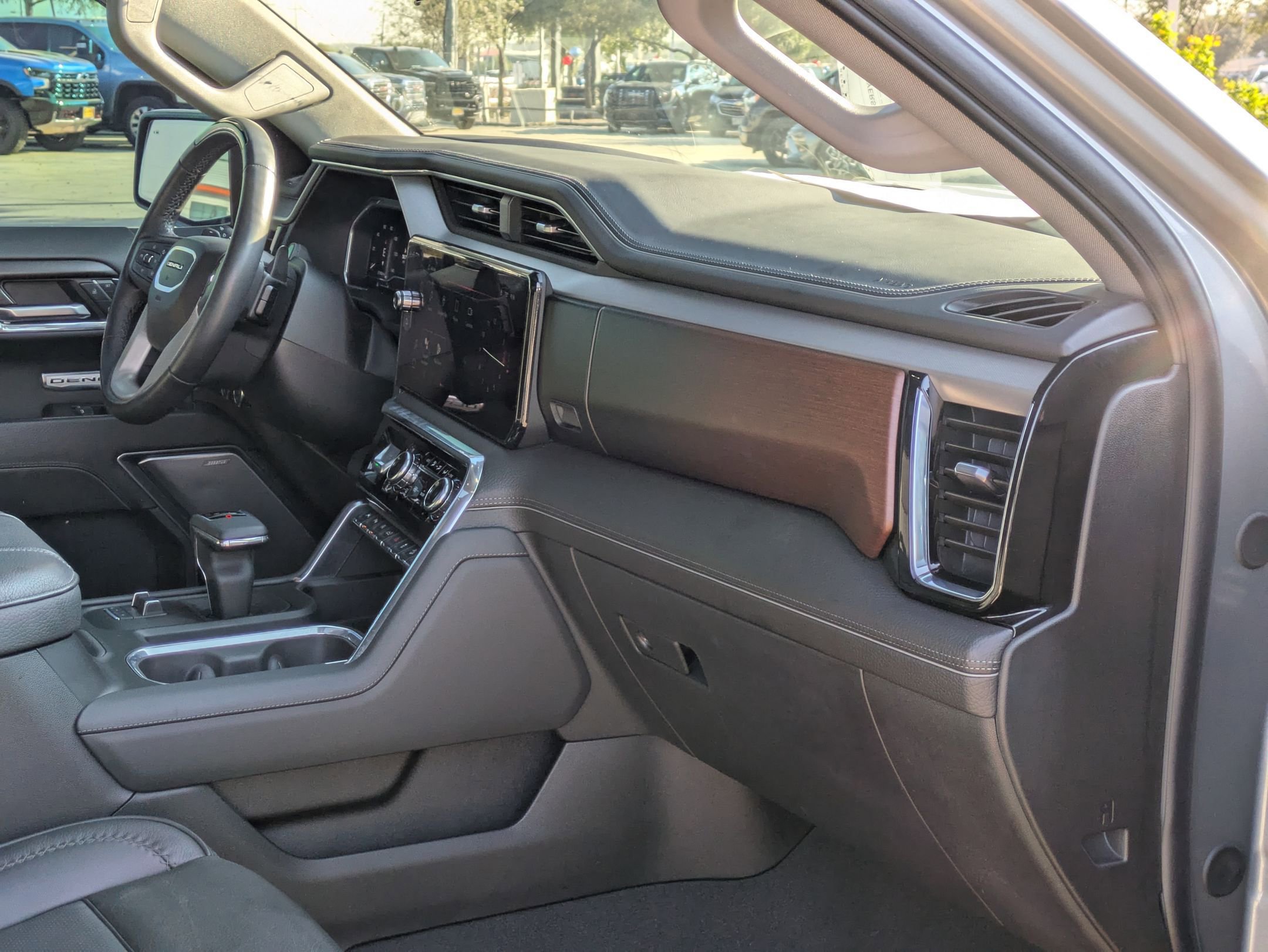 2024 Gmc Sierra 1500 Denali photo 29