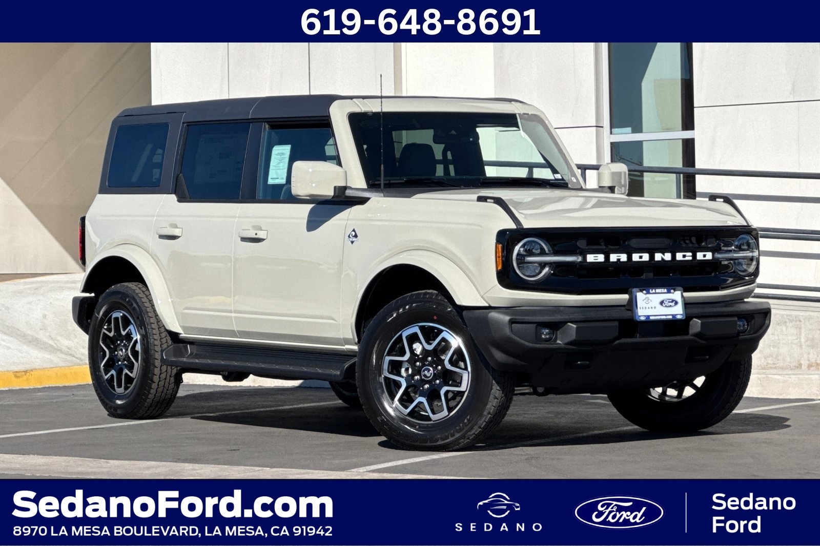 2025 Ford Bronco 4-Door Outer Banks's photo