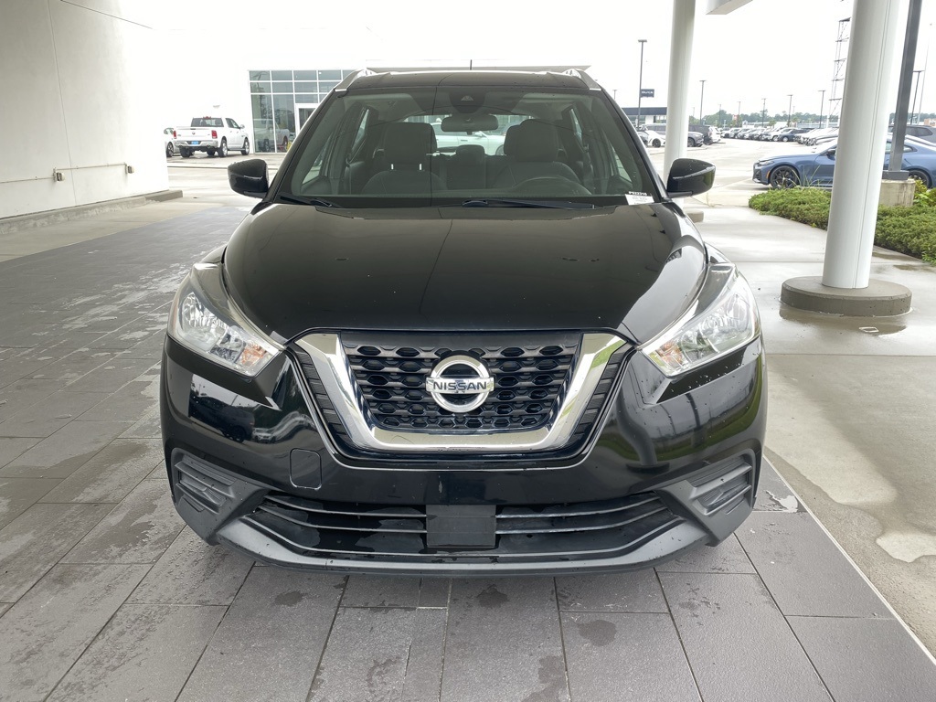 2020 Nissan Kicks SV photo 2